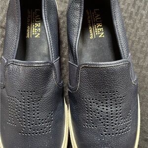 Blue Slip-On Flats with Sleek Silhouette